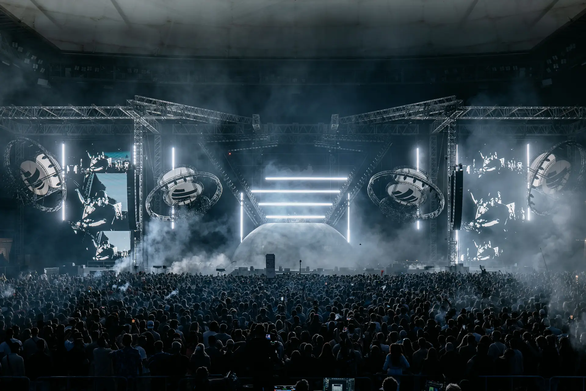 World Club Dome Crowd